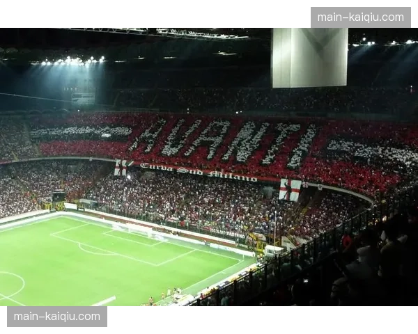 圣西罗-梅阿查球场草皮启动季节性更换工程