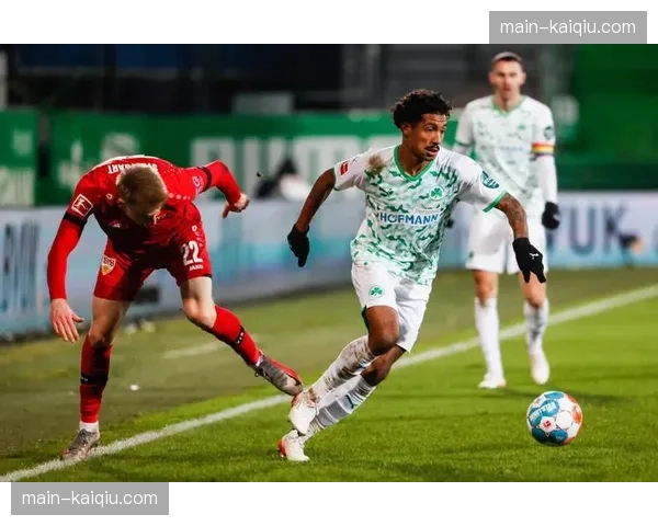 深度复盘：斯图加特2-0沃尔夫斯堡，科菲尔特的混合防守如何成功限制对手核心